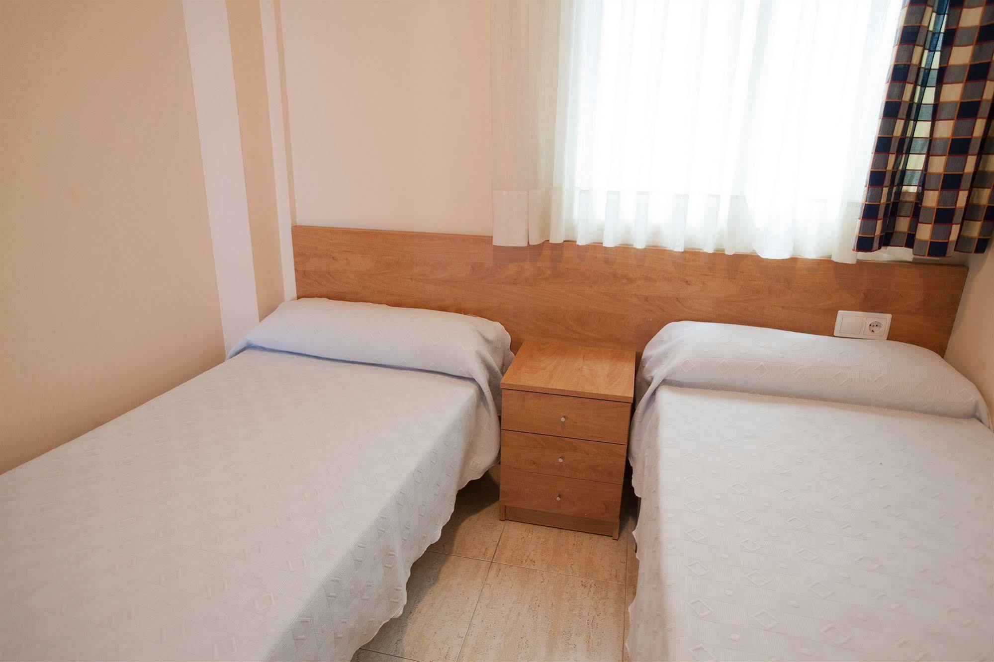 Apartaments Costamar Calafell Bilik gambar
